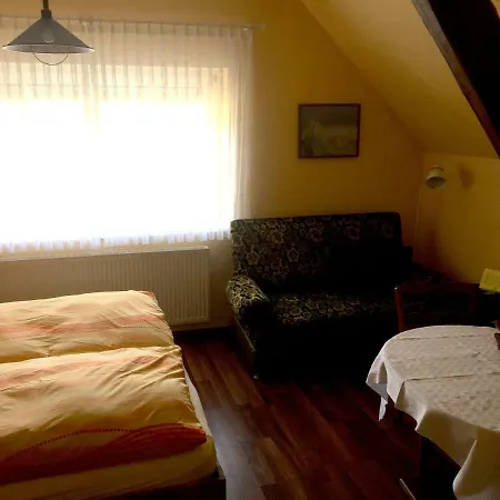 Weingut Immich-anker 公寓