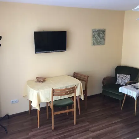 Weingut Immich-anker 恩克里克